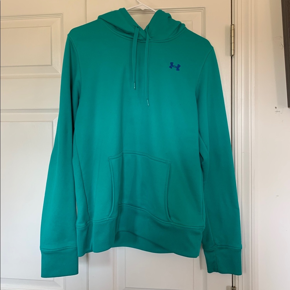 Under Armor sweatshirt